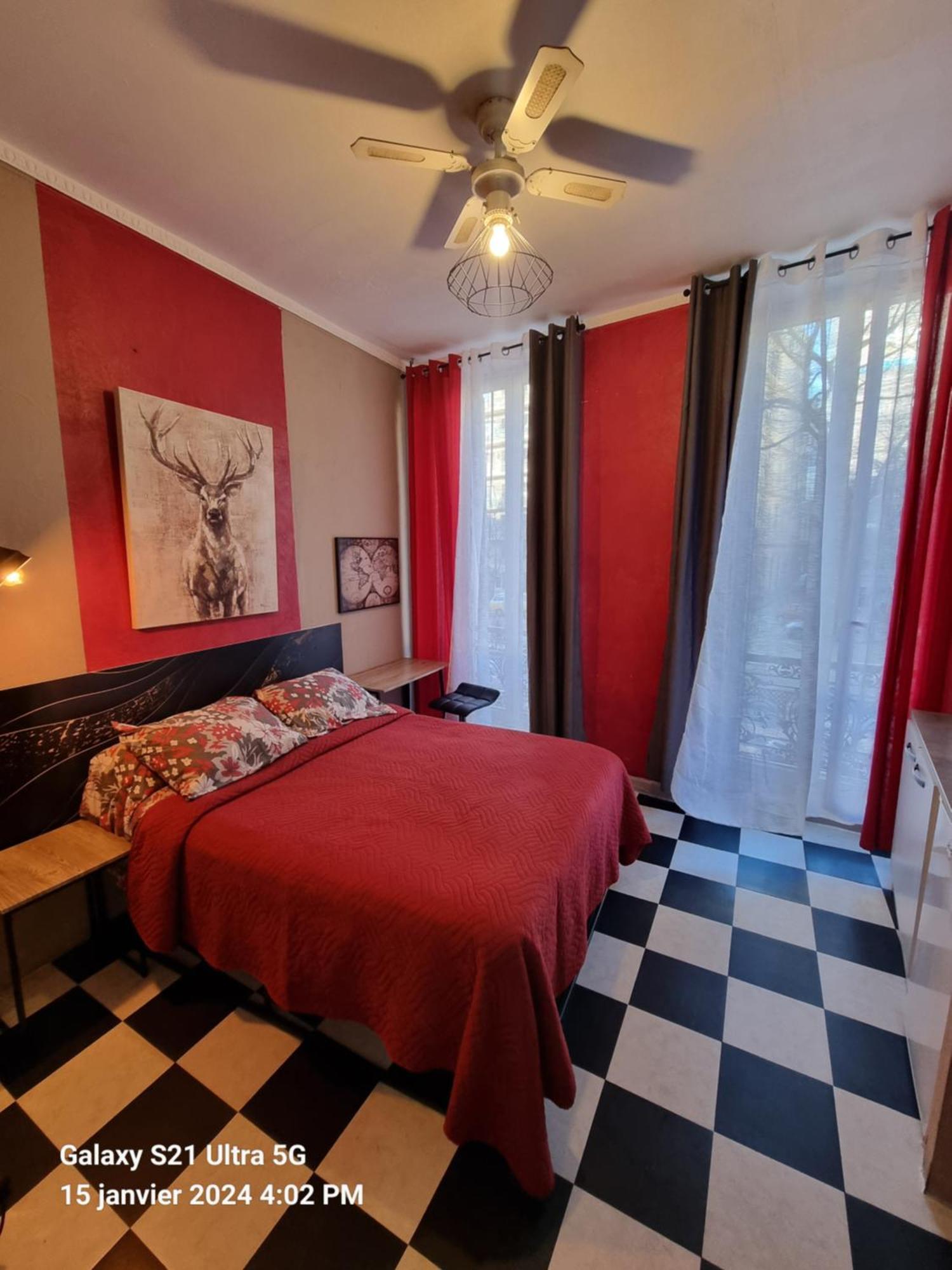 Des Allees Hotel