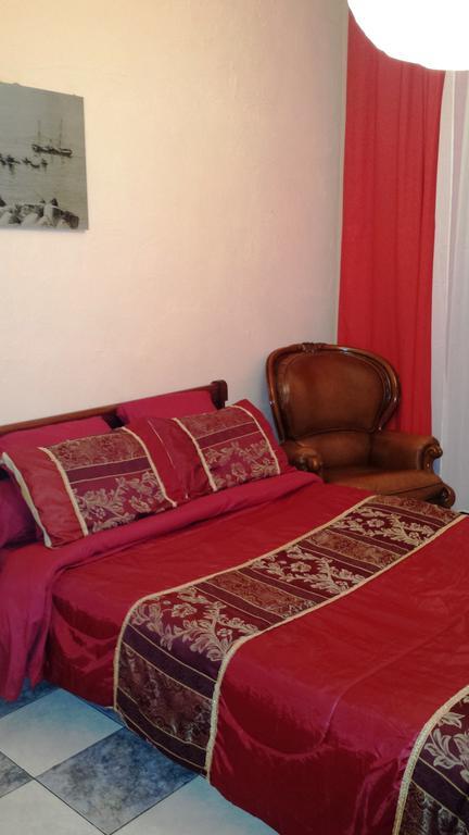 Des Allees 3* Marseilles